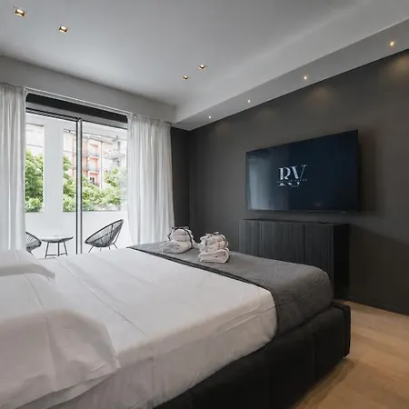 Roberto House Skyfall Luxury Apartment *