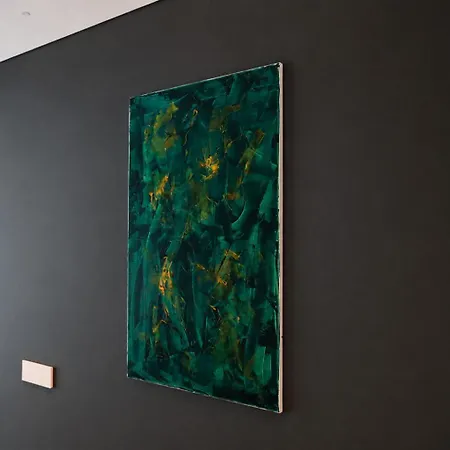 Roberto House Skyfall Luxury